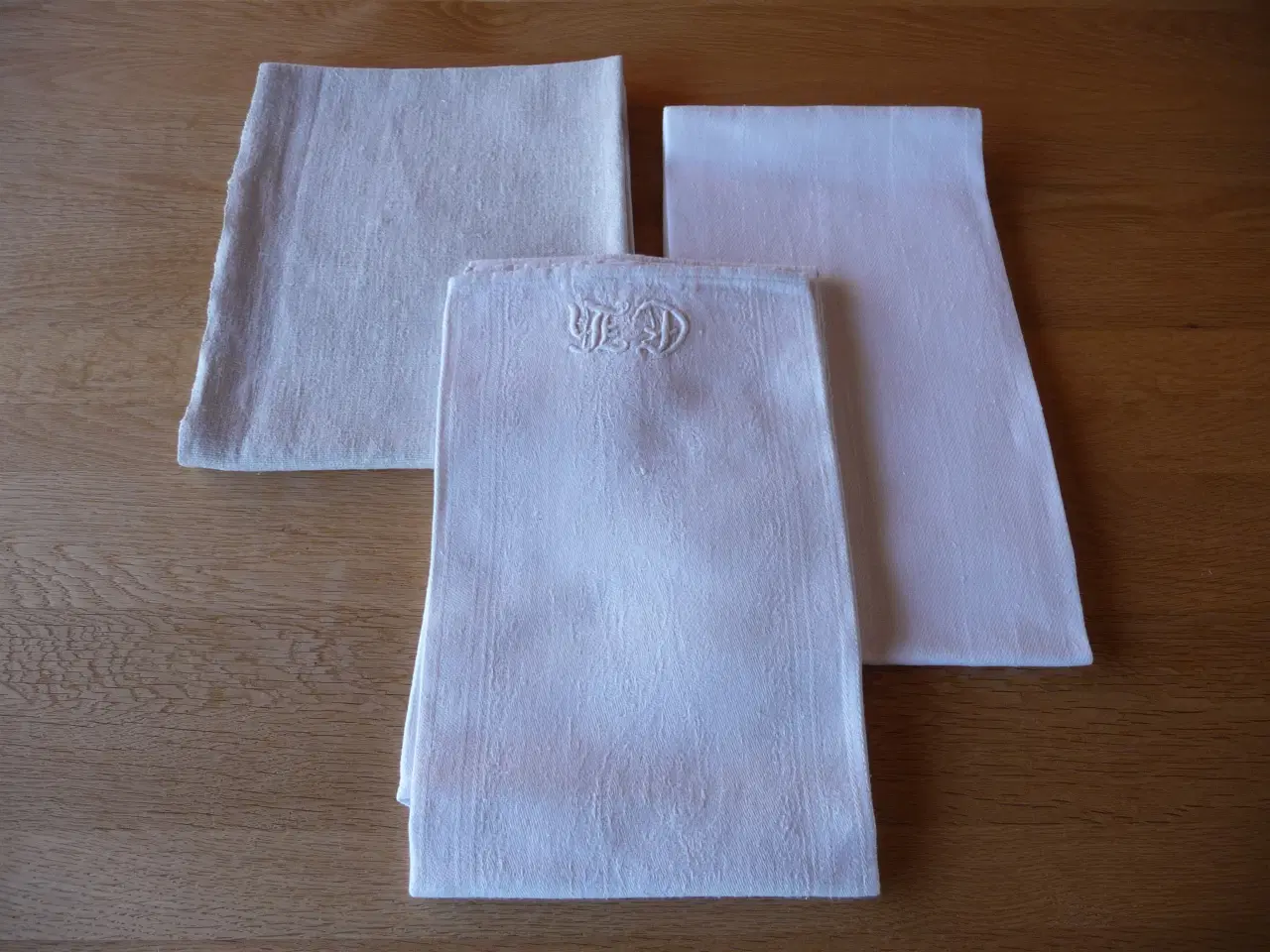 Billede 1 - VISKESTYKKER, GAMLE M/U MONOGRAM