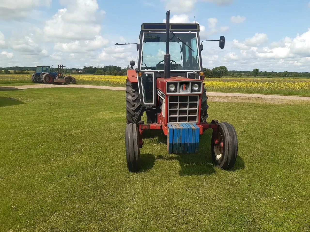 Billede 2 - IH 584 traktor