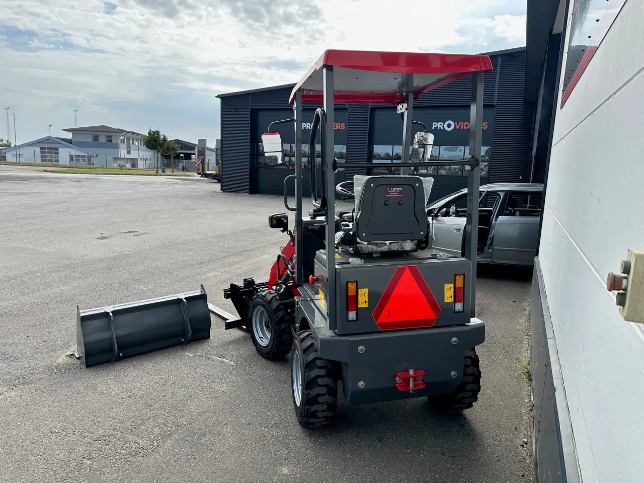 Billede 7 - HZM 805E - Inkl. Skovl og pallegafler