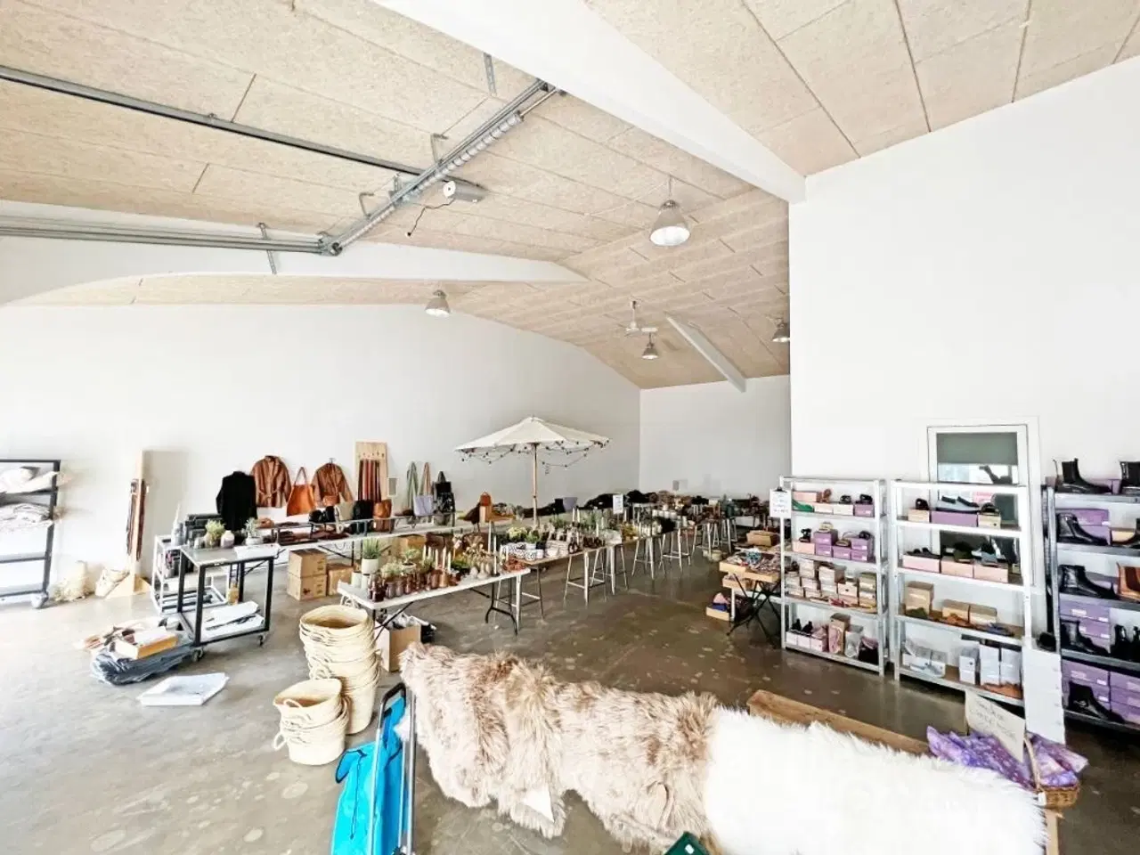 Billede 4 - Lager med showroom i industriel stil - i alt ca. 236 kvm