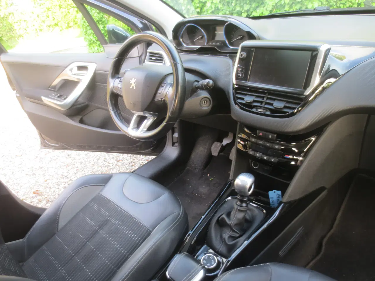 Billede 14 - Peugeot 2008 1.6 HDI 120 Hk Træk 1300 kg. 