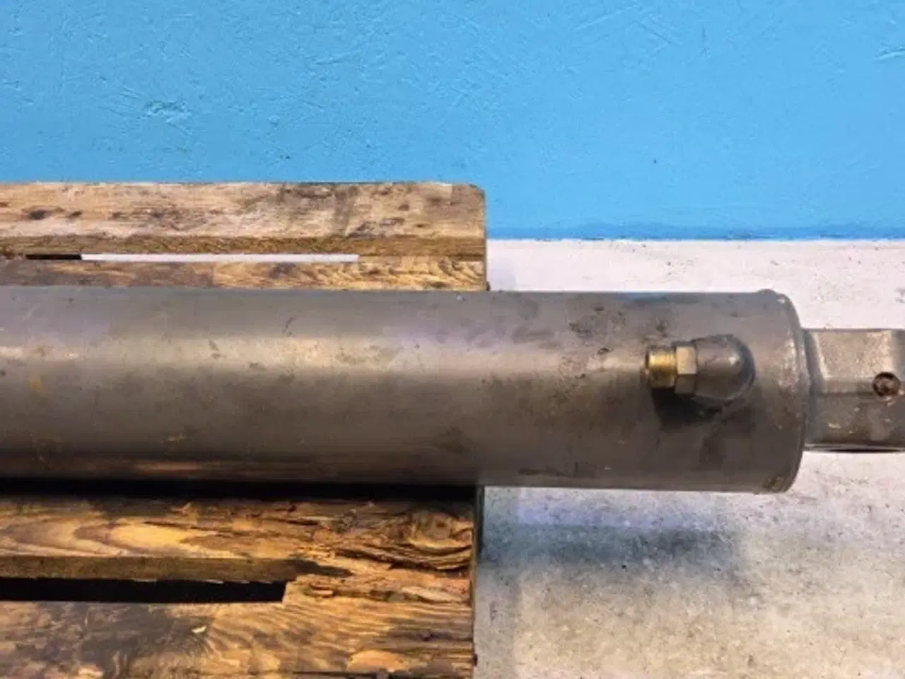 Billede 9 - New Holland LB115B Cylinder 85800830