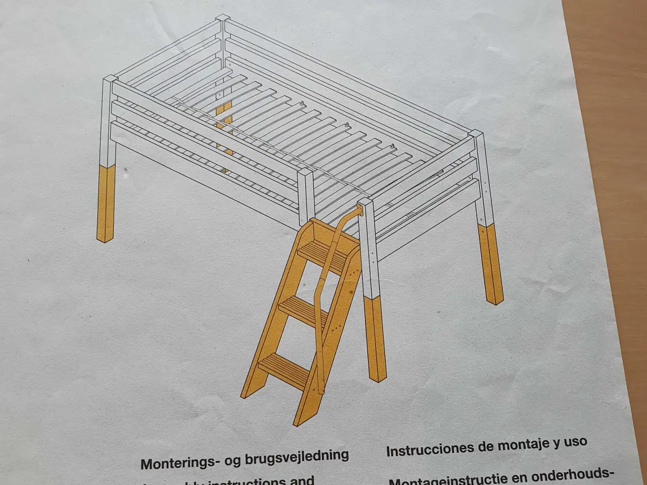 Billede 1 - Flexa seng med ekstra ben, stige og hule