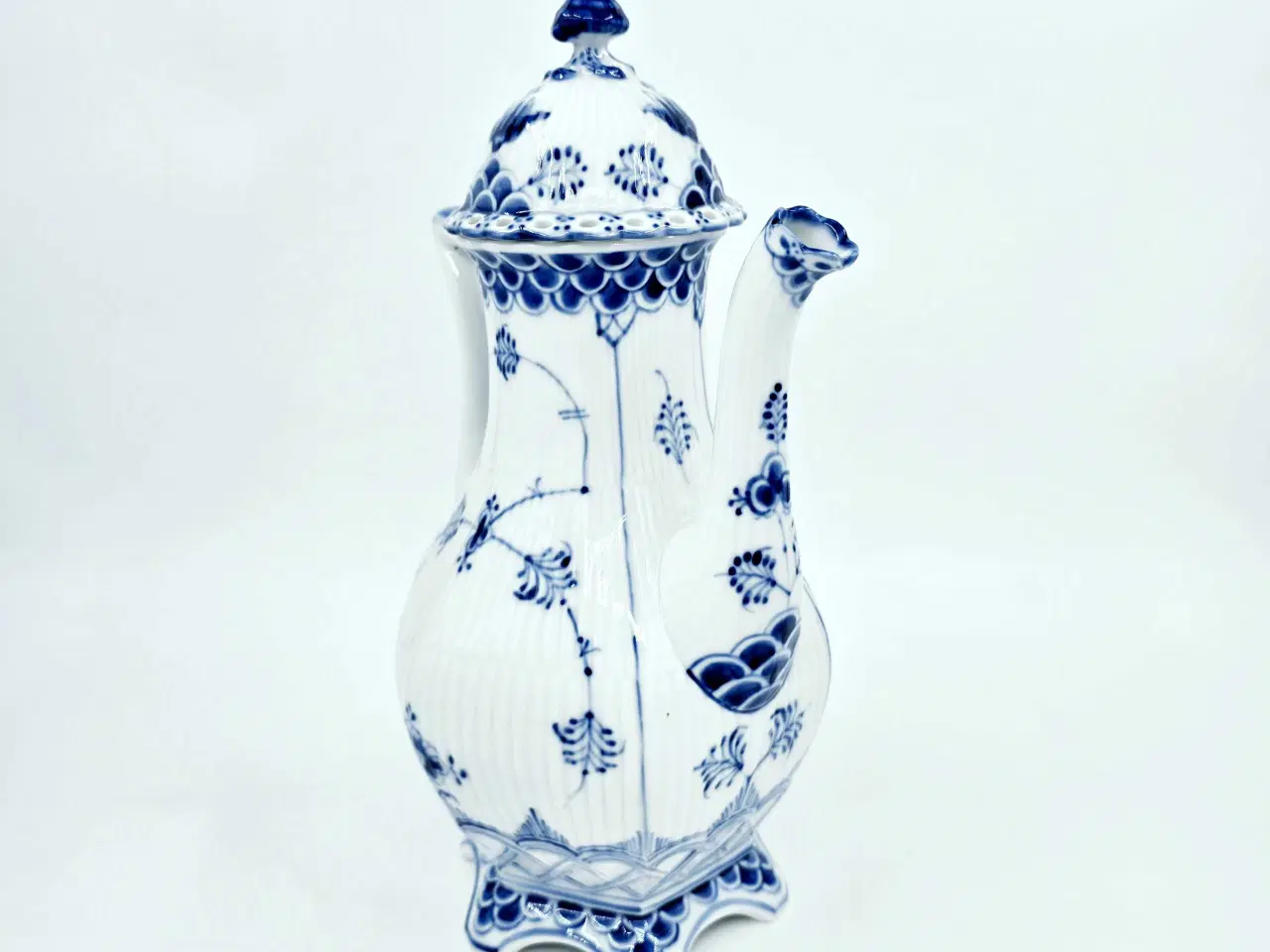 Billede 9 - Musselmalet Helblonde Kaffekande Porcelæn 