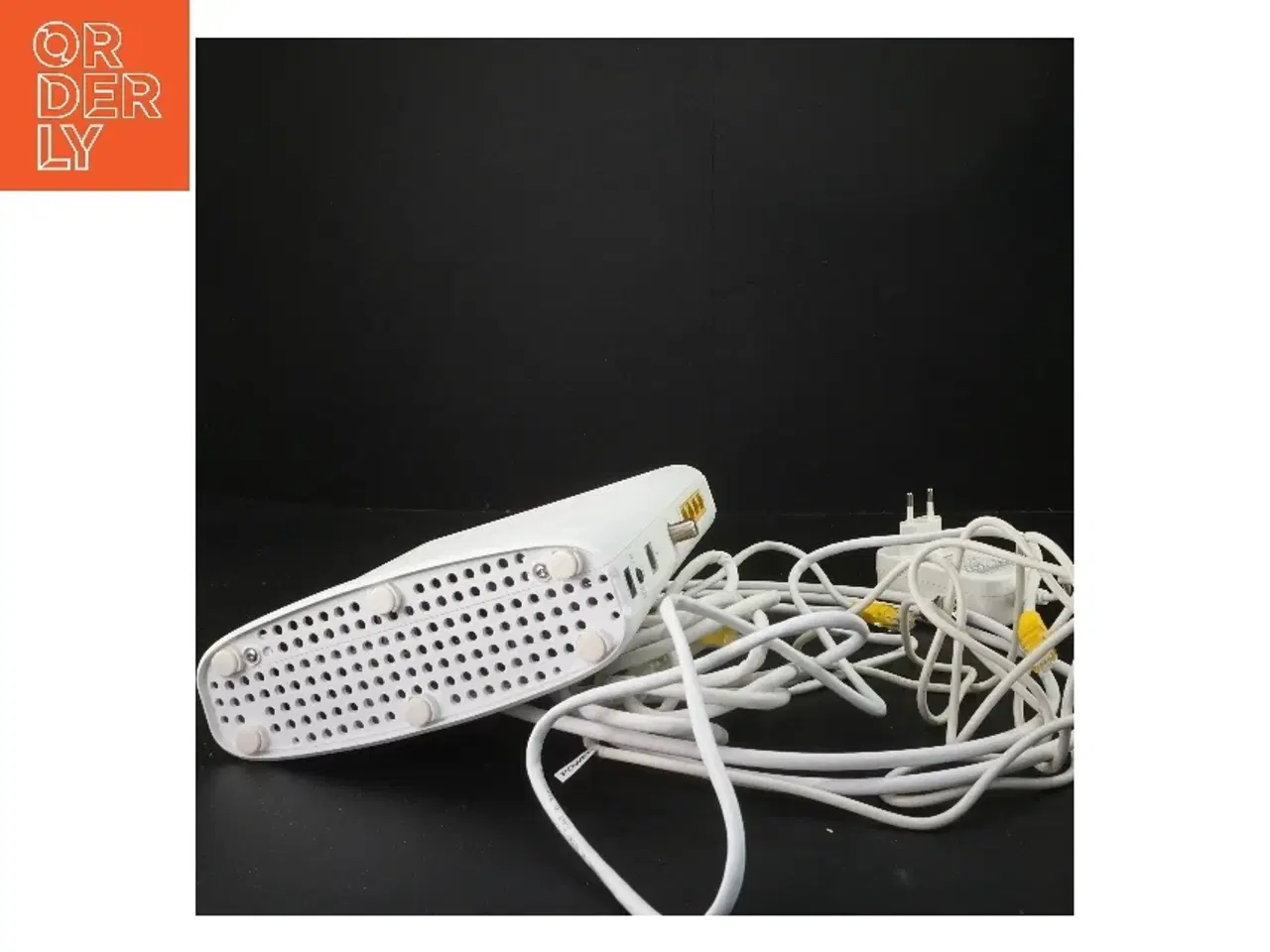 Billede 5 - Hvid Internet router fra Sagemcom (str. 23x20 cm)