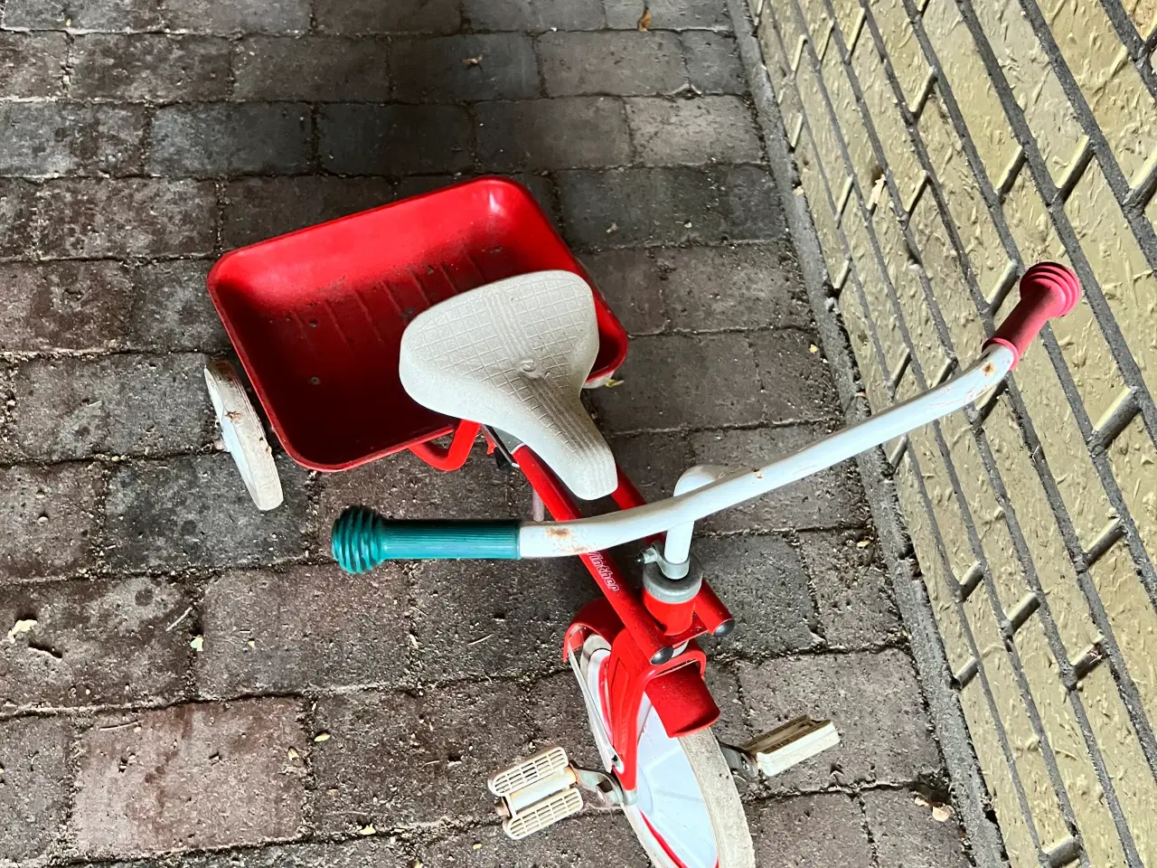 Billede 1 - Trehjulet cykel med lad