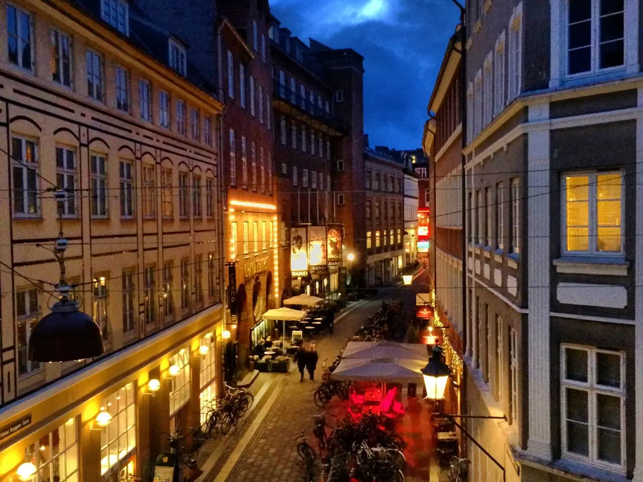 Billede 15 - Hjørnelokale på solsiden. med udsigt til rådhustårnet. velegnet til restaurant eller café