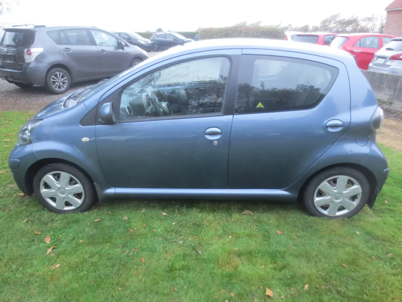 Billede 10 - Toyota Aygo 1.0 i Årg 09. uden syn. 