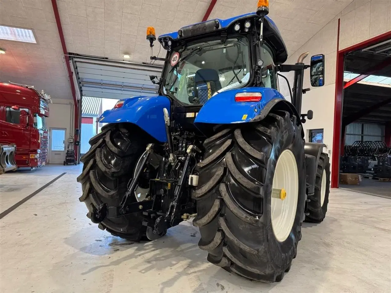 Billede 12 - New Holland T7.215 S KUN 1400 TIMER OG FULD AFFJEDRING!