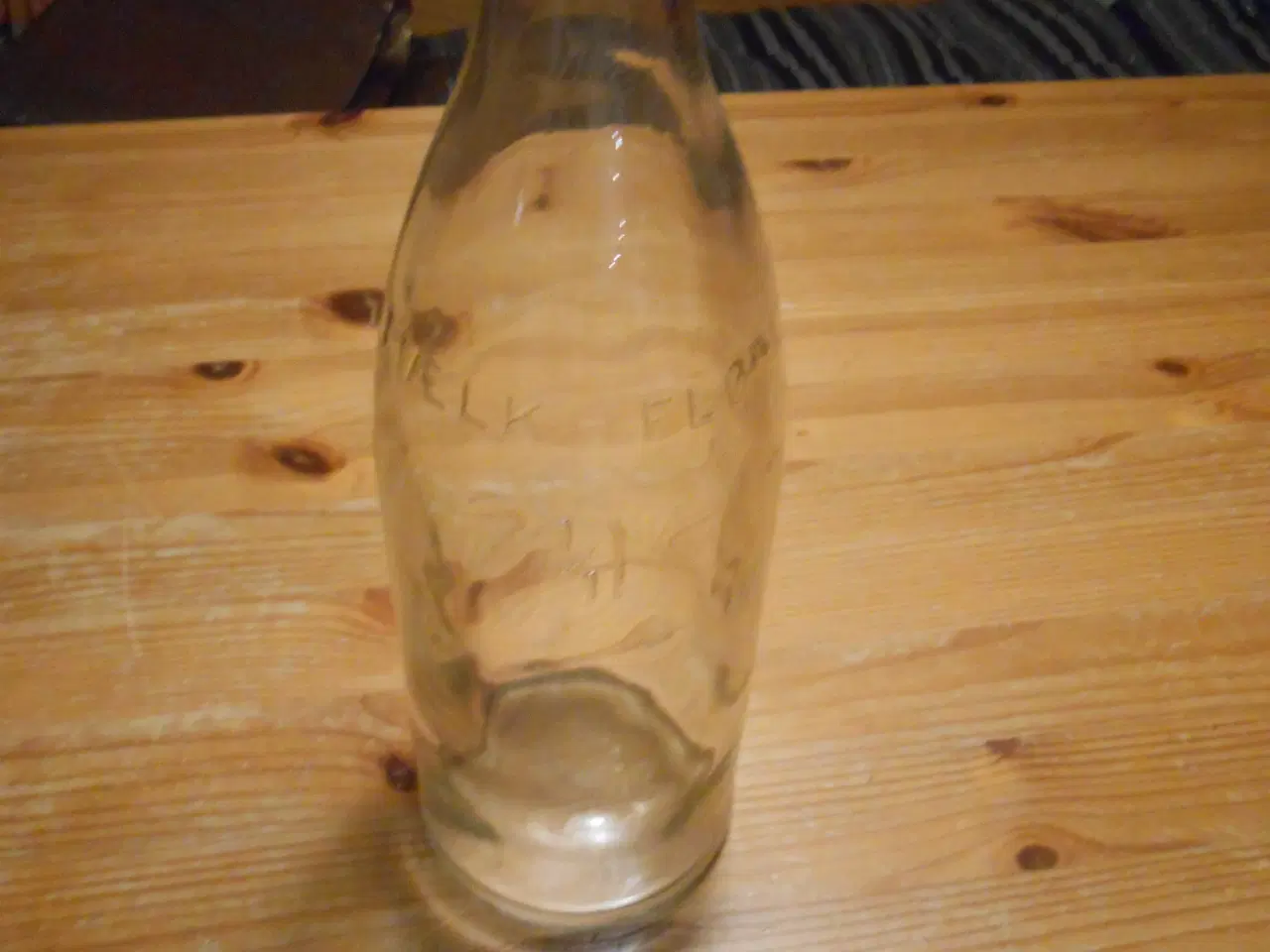 Billede 1 - 1/1  L. Mælkeflaske 