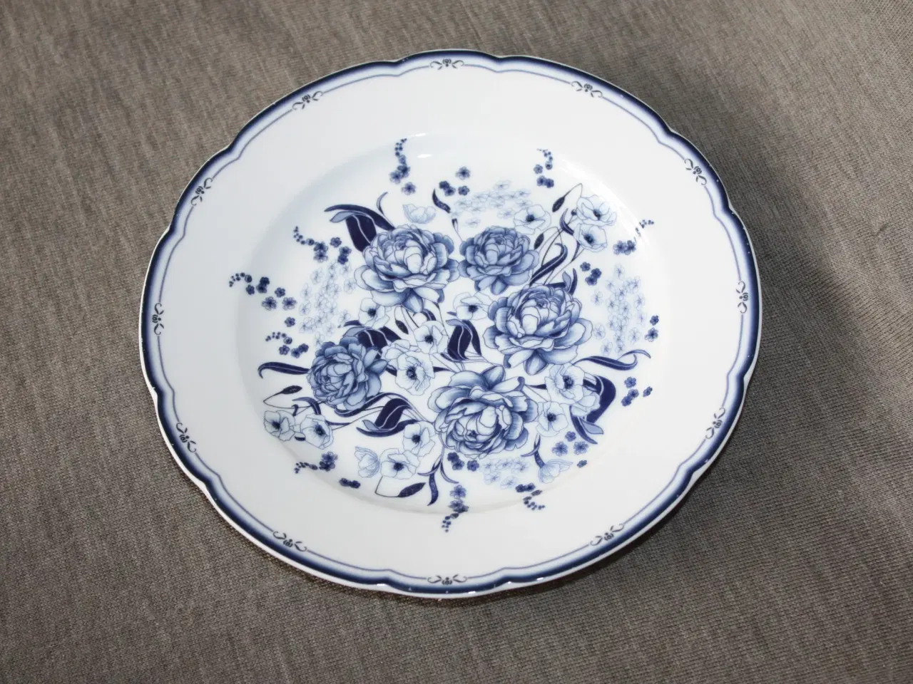 Billede 5 - Firkløveren tallerken diam. 19 cm og 26,5 cm