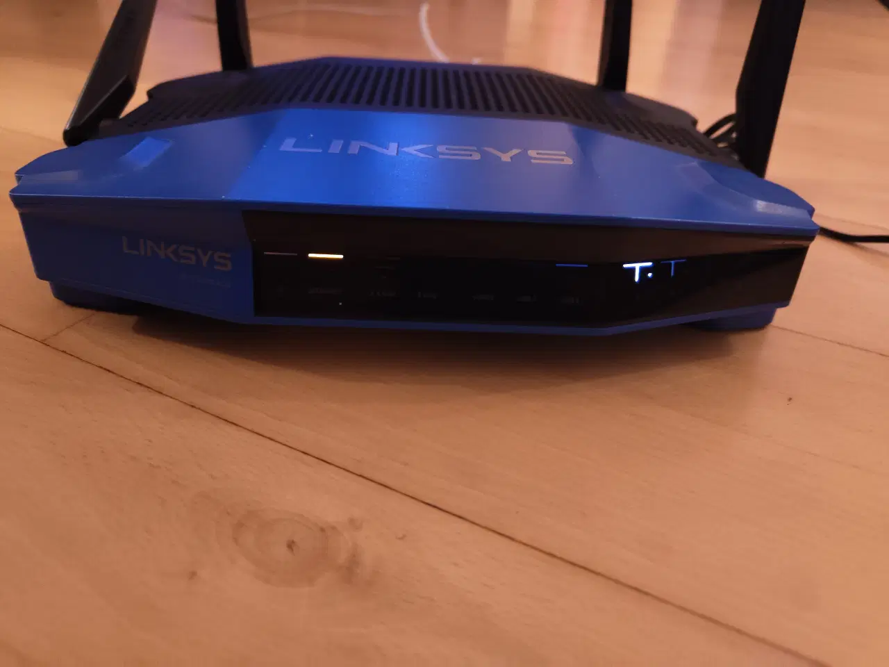 Billede 1 - Linksys WRT 1900 ACS