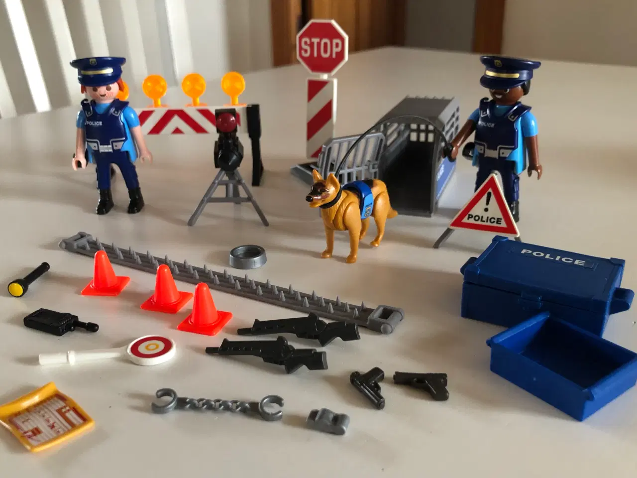 Billede 1 - Playmobil: Politi Vejspærring