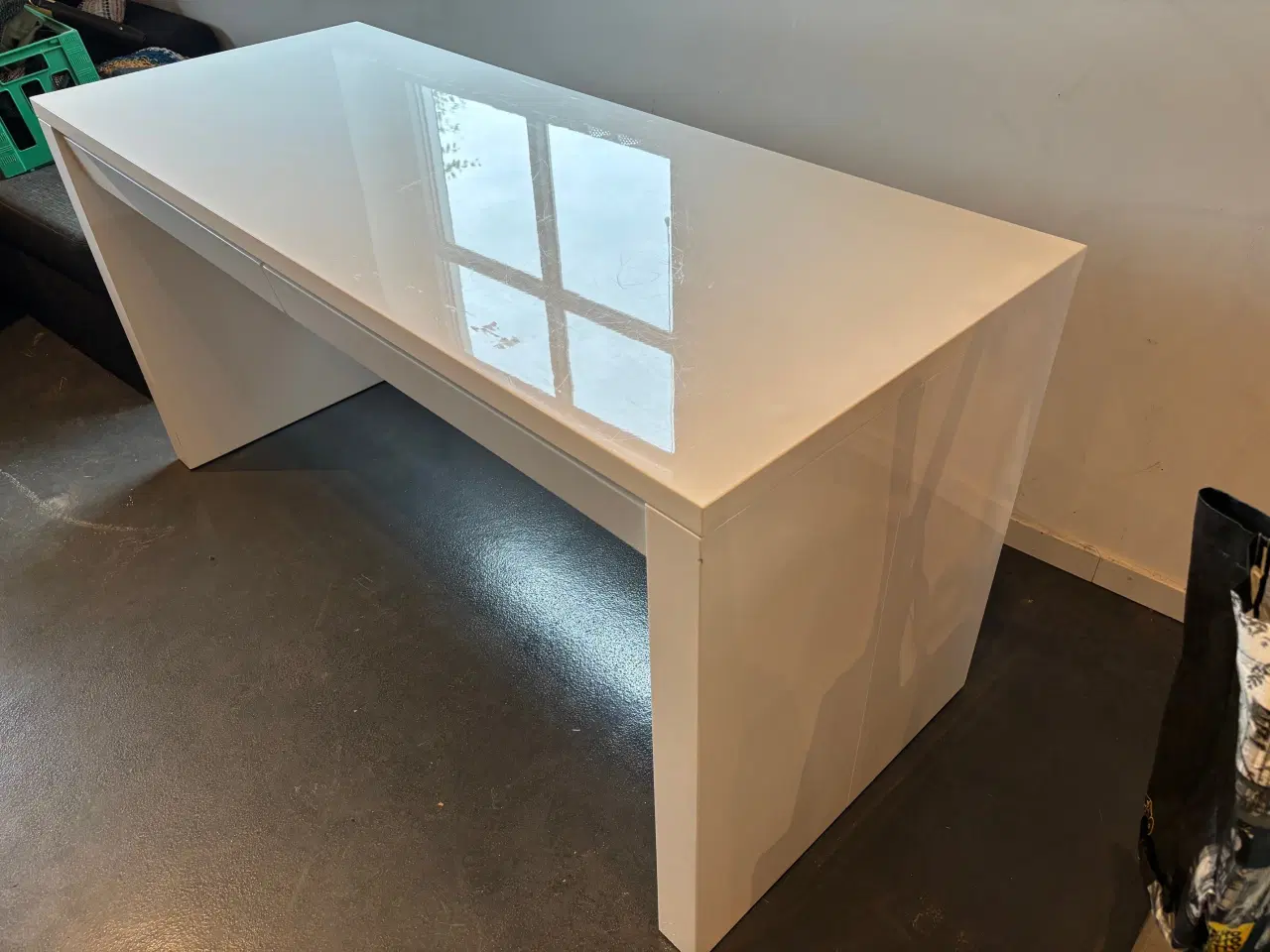 Billede 2 - skrivebord, sminkebord