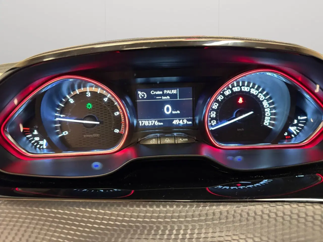 Billede 8 - Peugeot 2008 1,6 BlueHDi 100 GT Line Sky