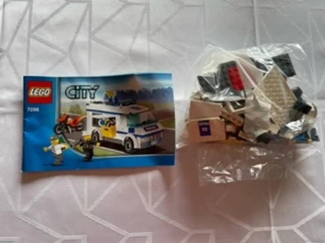 Billede 1 - Lego City 7286 politibil