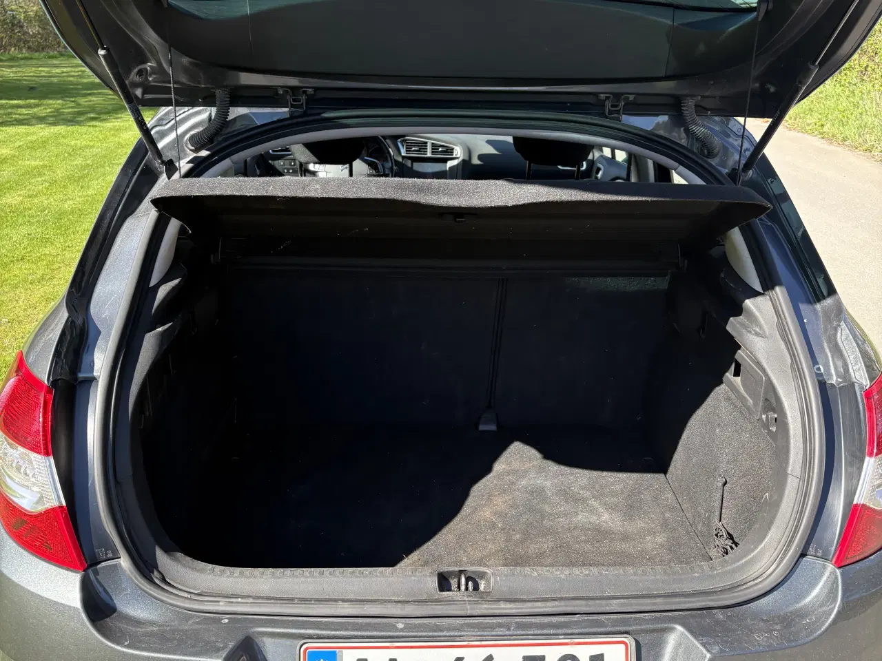 Billede 10 - Nysynet og nyserviceret 1-ejers Citroën C4 1,6!