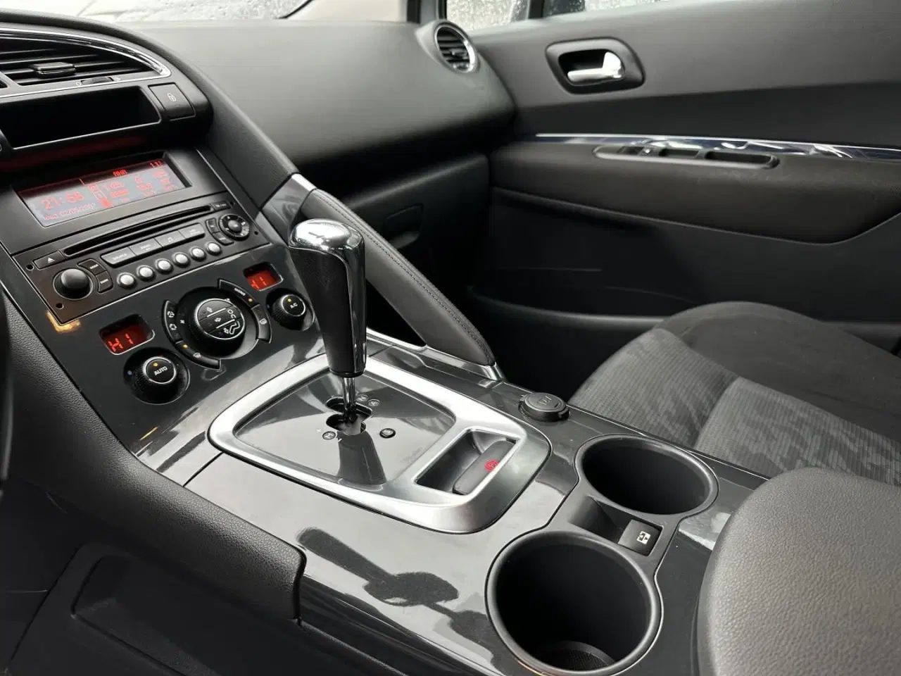 Billede 14 - Peugeot 3008 1,6 HDI FAP Premium Plus ESG 112HK 6g Aut.