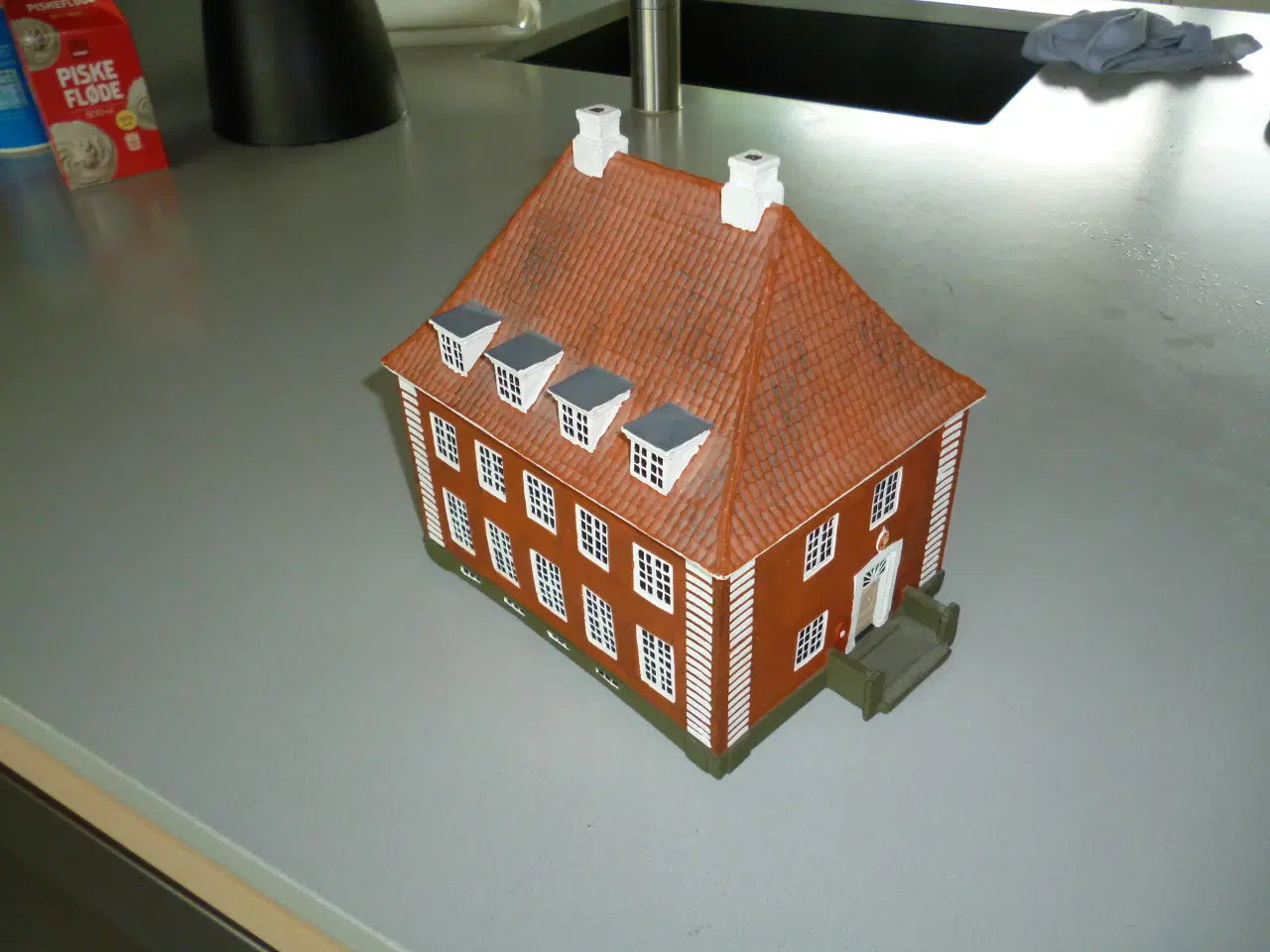 Billede 1 - Trip Trap samle modelhus Sindal Posthus