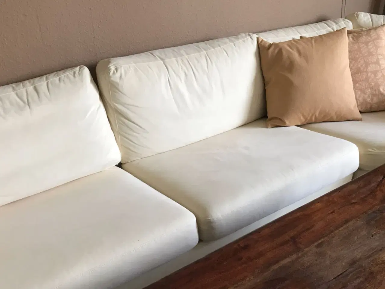 Billede 5 - Flot sofa i råhvid .