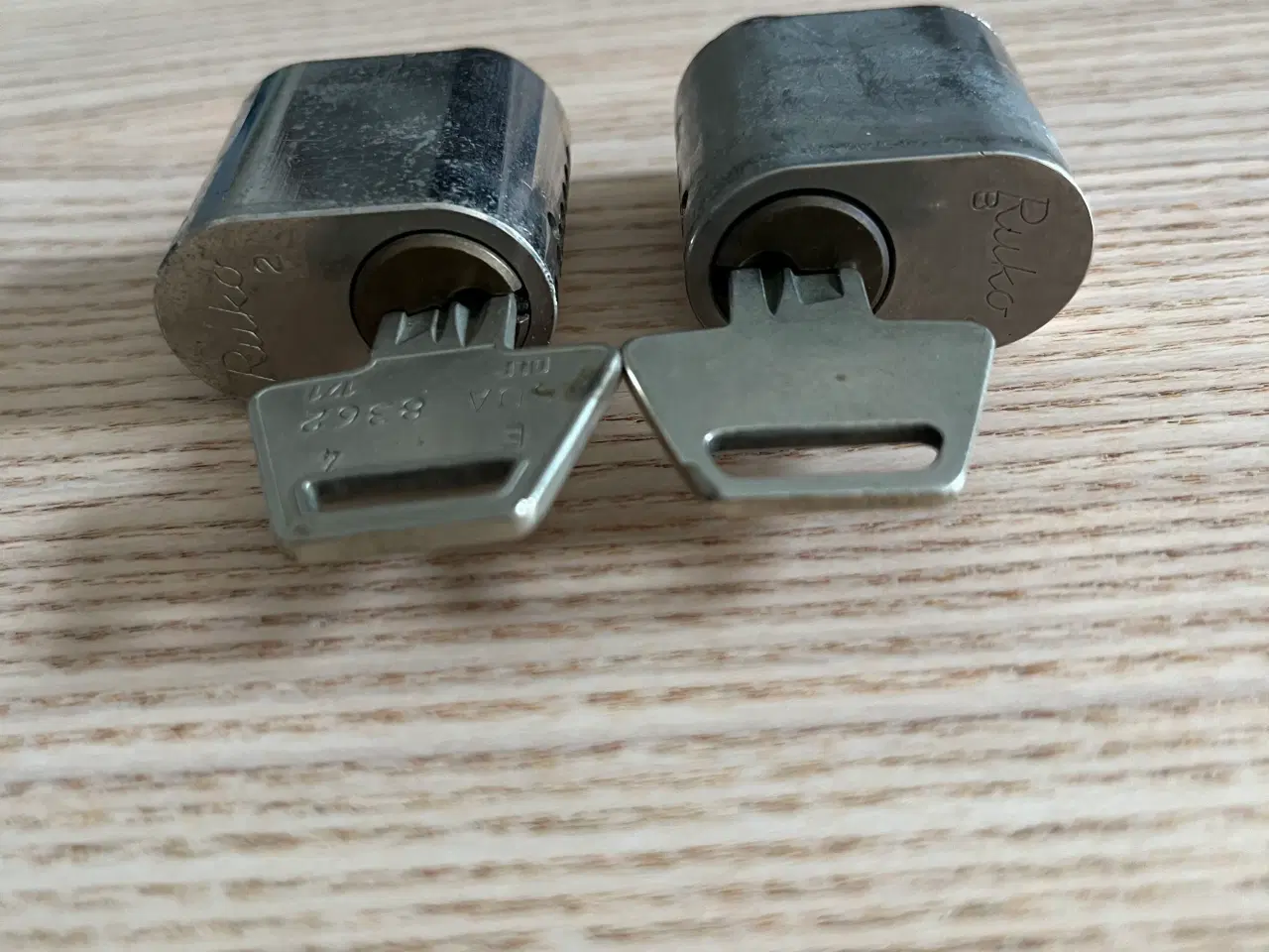 Billede 1 - Låsecylingder med nøgler