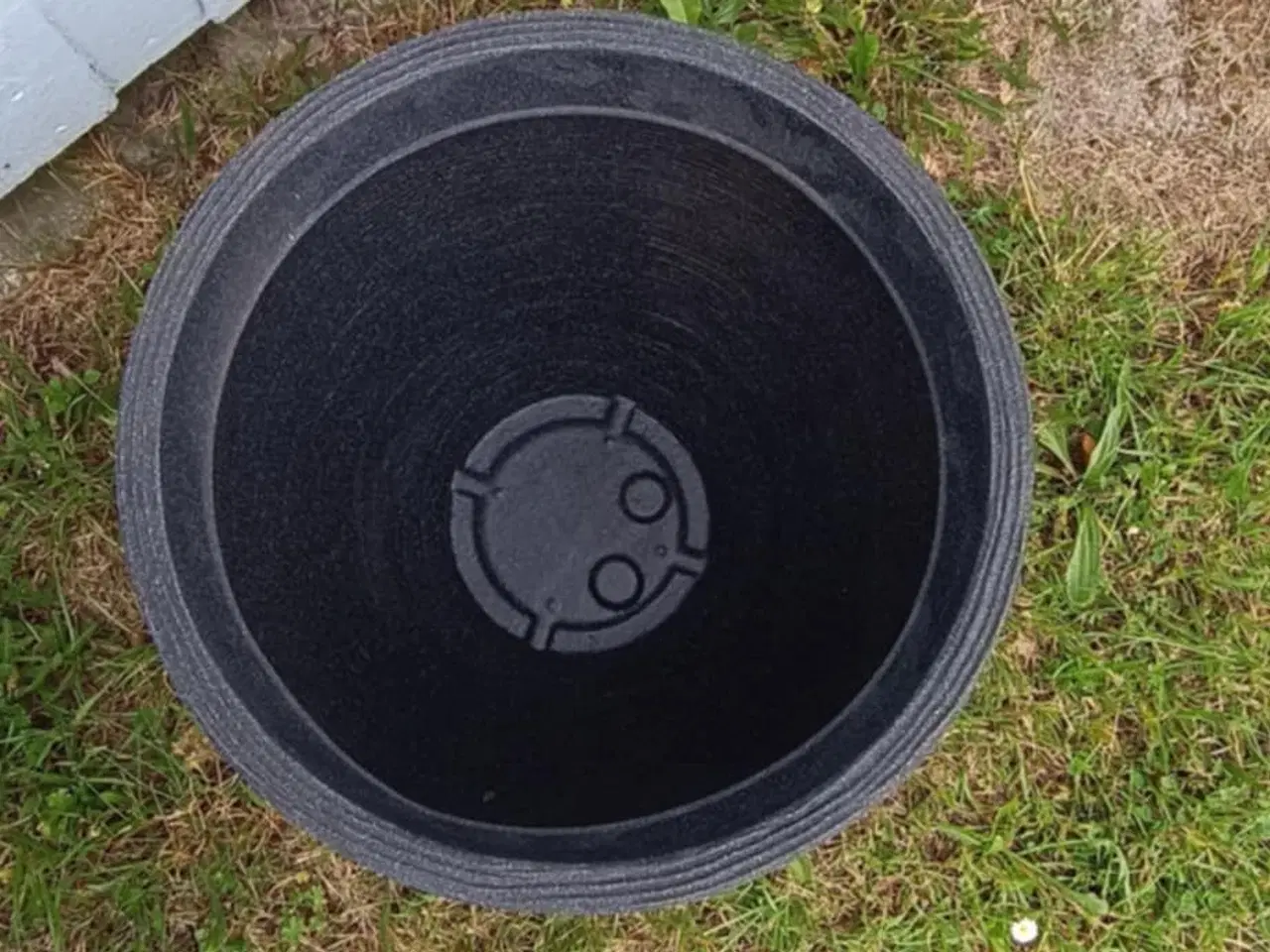 Billede 5 - Plantekrukker med riller i plastik