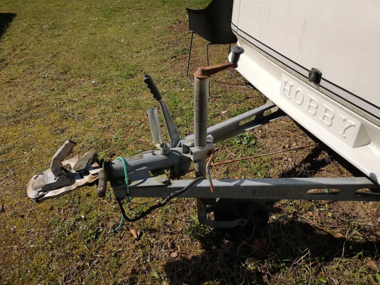 Billede 3 - Slidt Hobby Campingvogn til salg