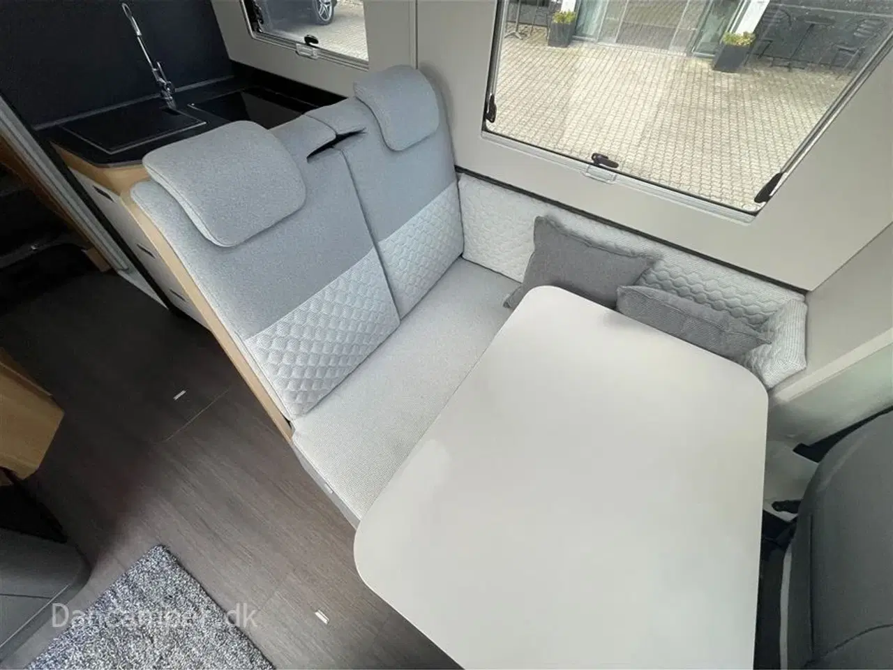 Billede 5 - 2022 - Adria Coral Plus S 670 SL 2 stk. Lithium batterier, solceller, 230 V inverter. Thetford gasovn. 140 HK Aut.gear