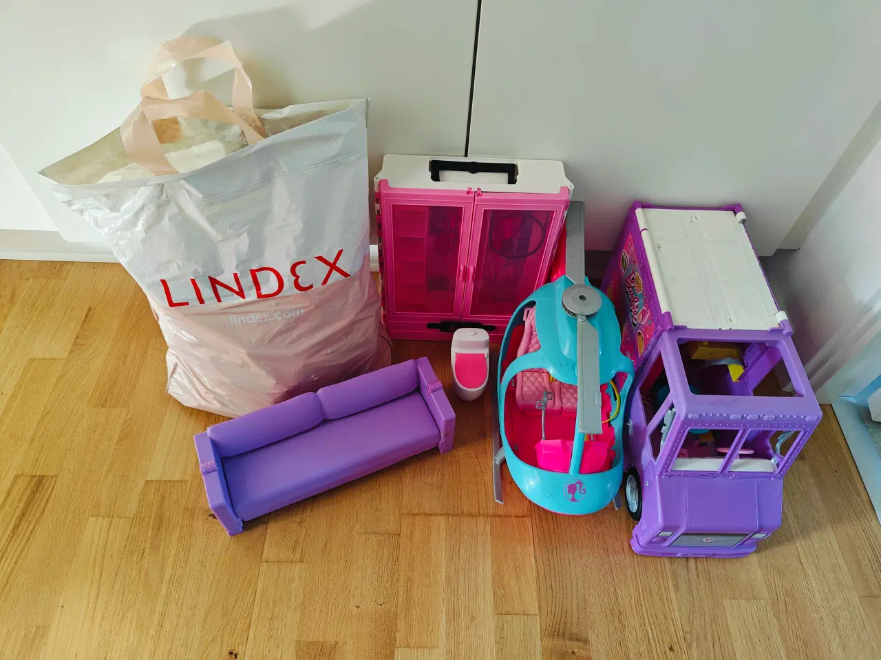 Billede 1 - Barbie Legetøj masser godt blande