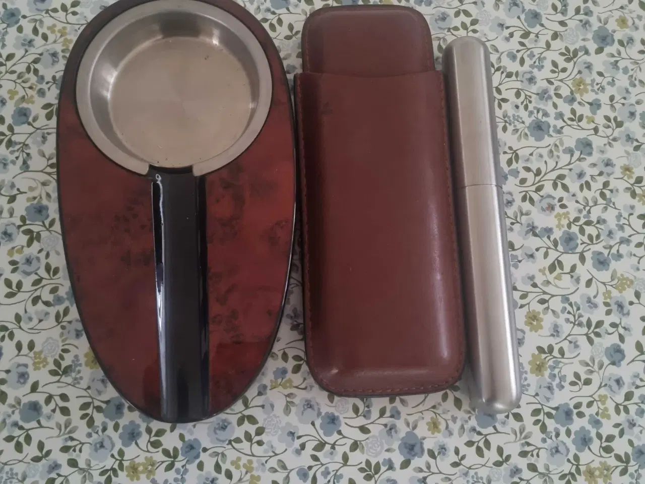 Billede 1 - Askebæger /:cigaretui