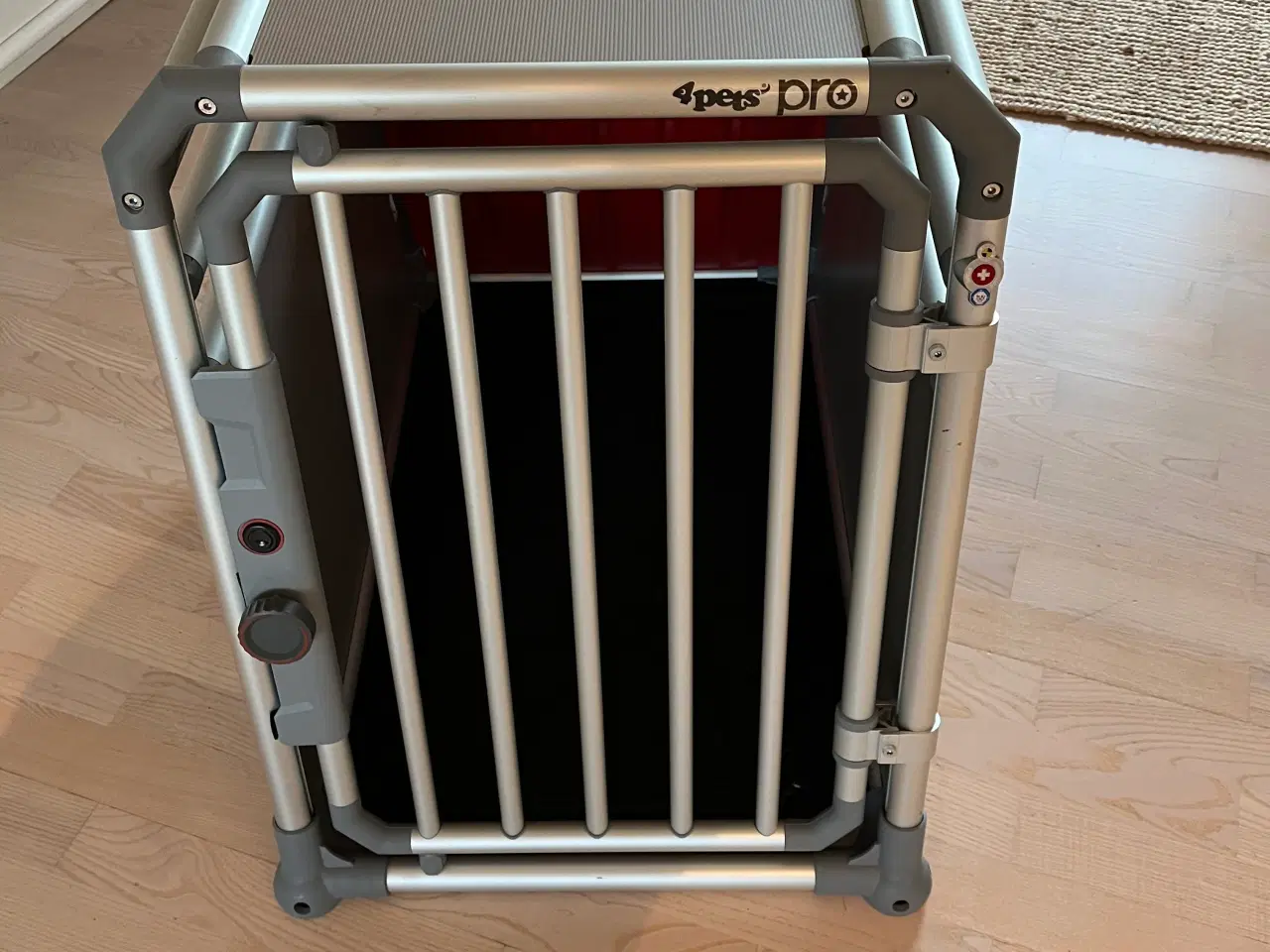 Billede 1 - 4 pets hundebur