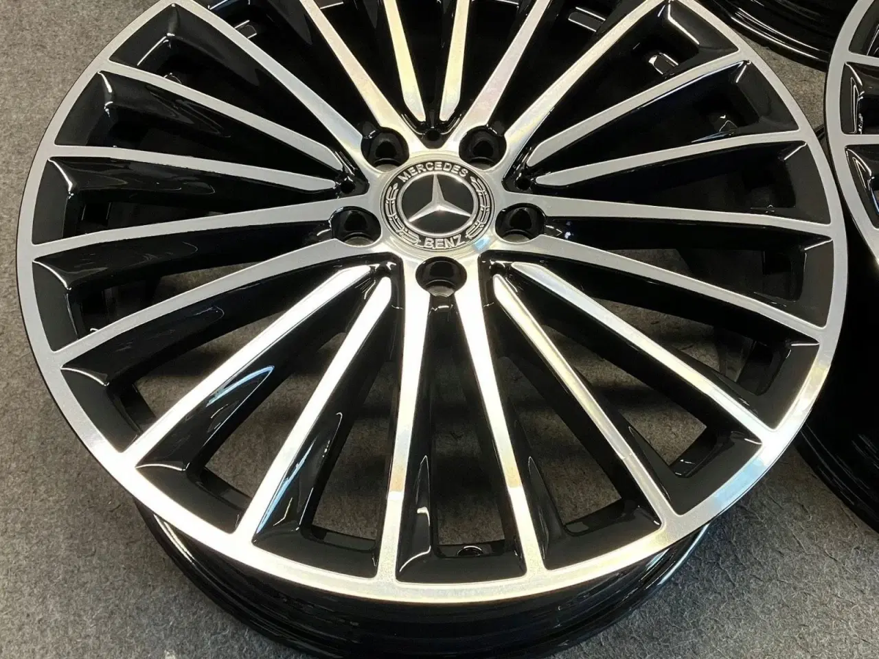 Billede 4 - ALUFÆLGE MERCEDES A og CLA KLASSE AMG A177 W177 17