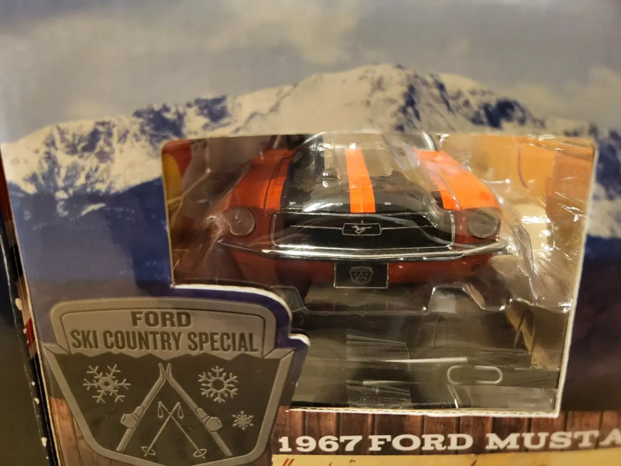 Billede 11 - Modelbiler Ford Mustang 1:18 - 3 stk. 1800 kr.