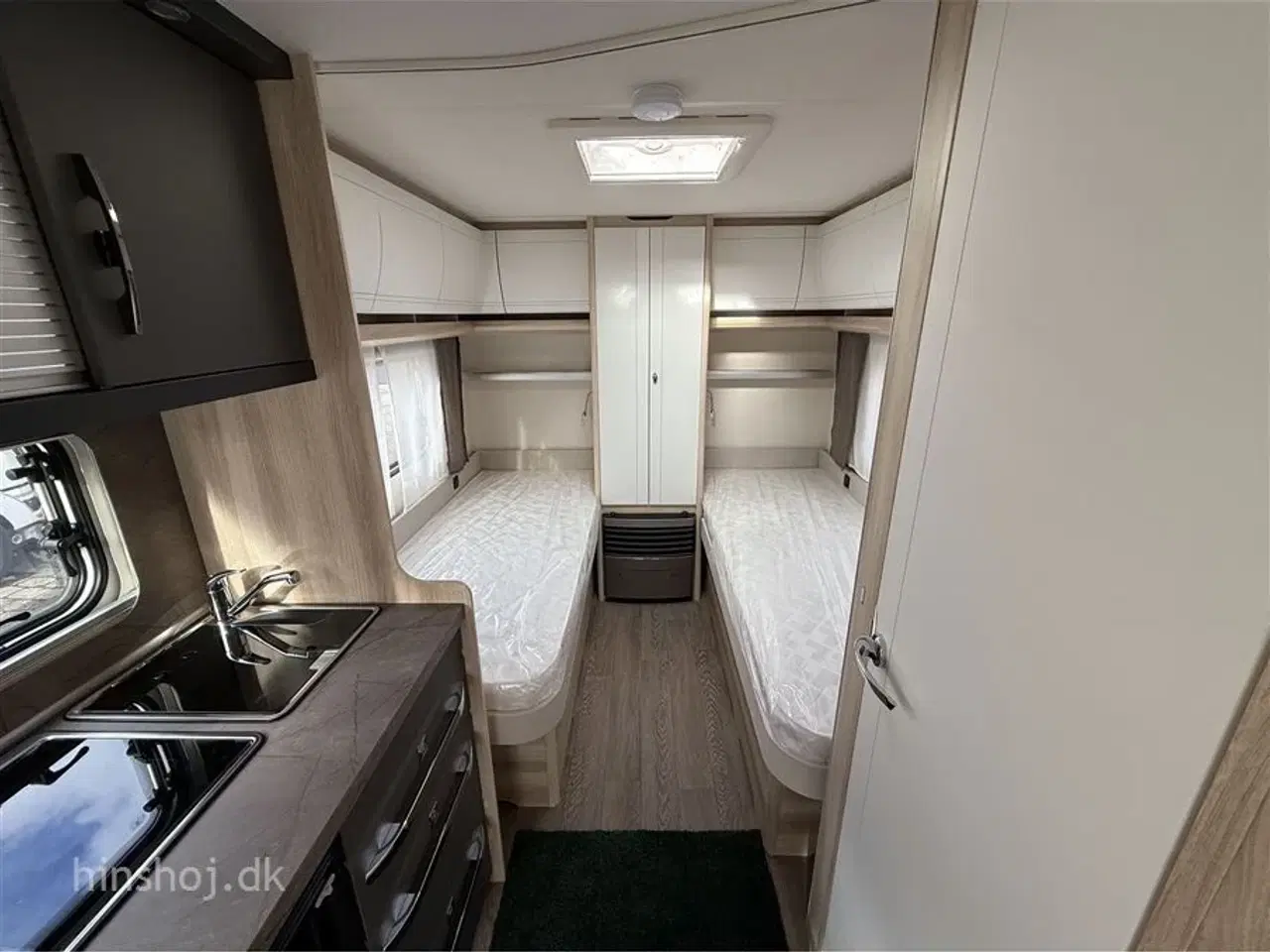 Billede 8 - 2026 - Hobby De Luxe 460 LU   Lækker enkelsengsvogn og rundsidegruppe fra Hinshøj Caravan
