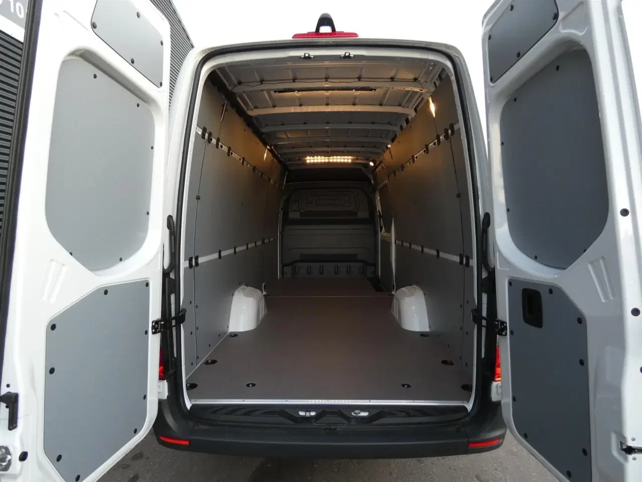 Billede 7 - Mercedes-Benz Sprinter 317 2,0 CDI A4 H2 RWD 9G-Tronic 170HK Van Aut.