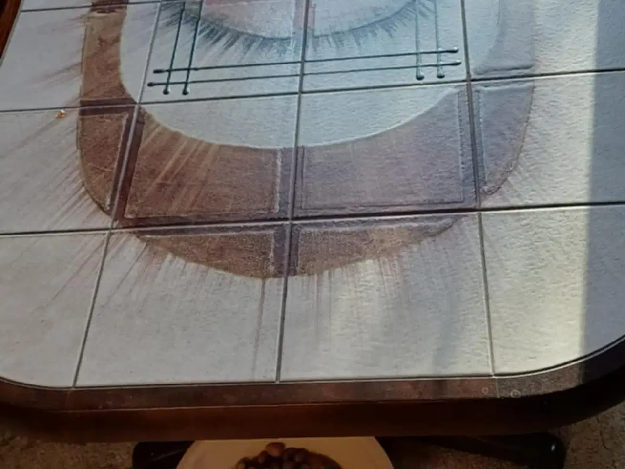 Billede 1 - Sofabord med kakler.