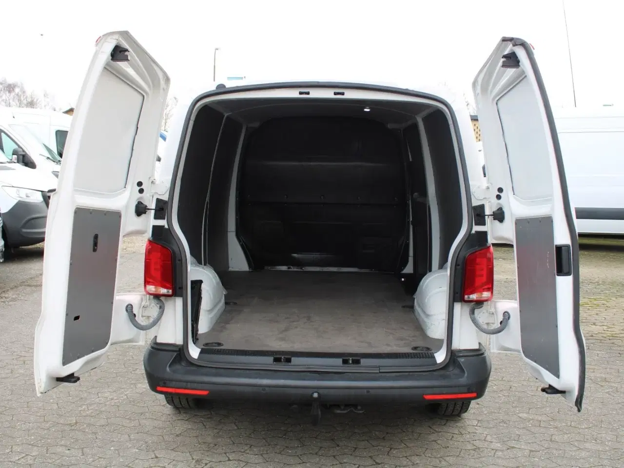 Billede 9 - VW Transporter 2,0 TDi 110 Kassevogn lang