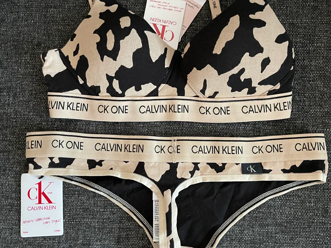 Billede 6 - Lækkert nyt Calvin Klein undertøjssæt