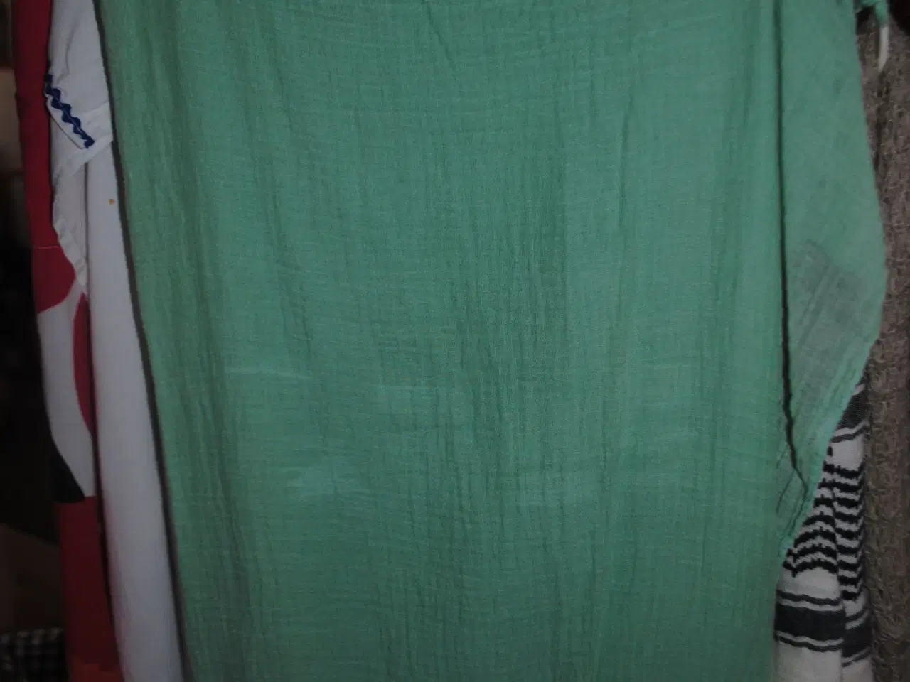 Billede 9 - Forskellige bælter og tørklæder pr stk fra 5 kr