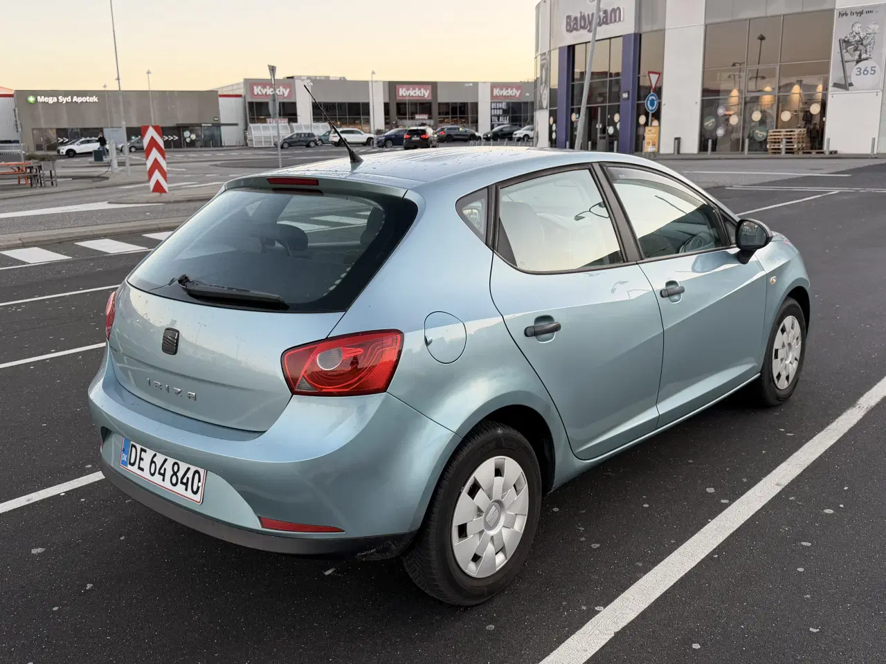 Billede 4 - Evt. bytte. Økonomisk Seat med lavt km tal. 