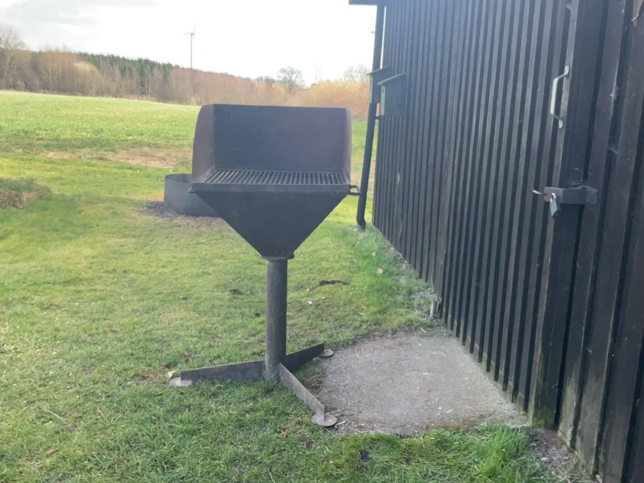 Billede 2 - Kulgrill af jern