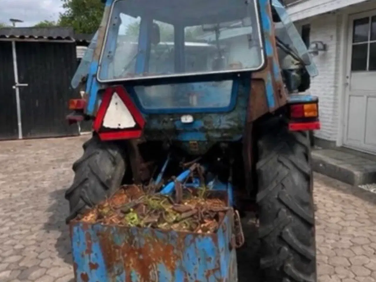 Billede 3 - Ford traktor med frontlæsser + front PTO