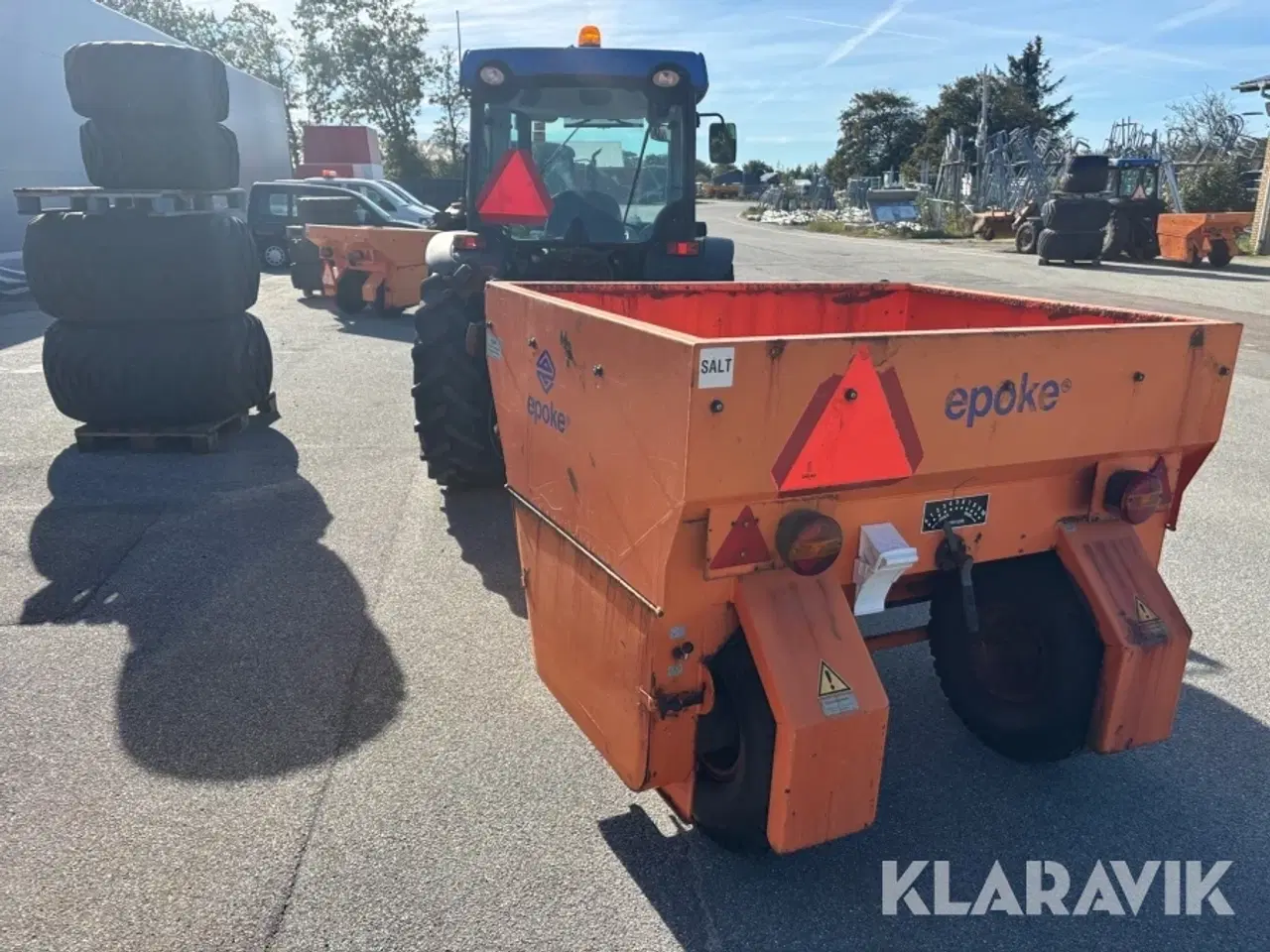 Billede 8 - Traktor New Holland T4050F 4WD med tilbehør