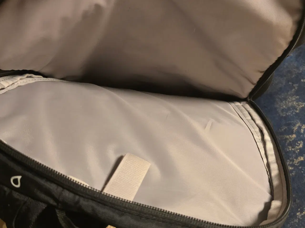 Billede 4 -  Sort Packsafe rygsæk