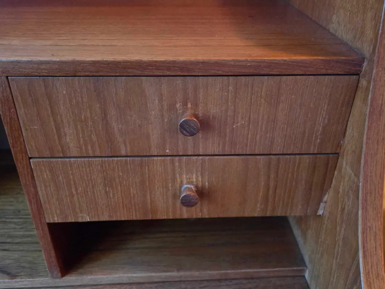 Billede 4 - Teaktræs chatol med udtrækkelig skriveplade 