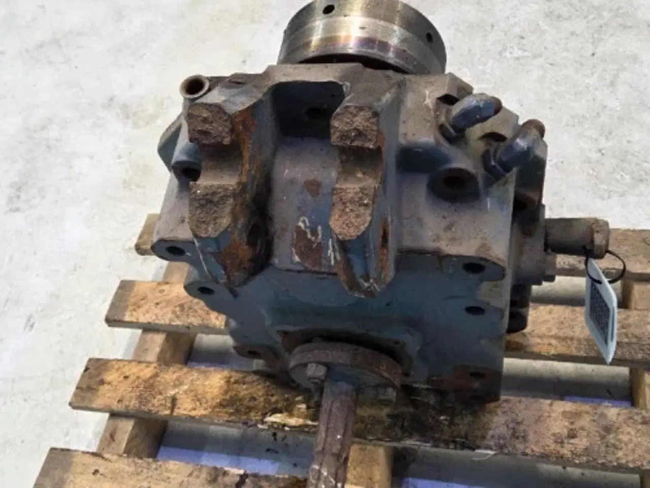 Billede 7 - New Holland M135 Pto Transmission 5157158