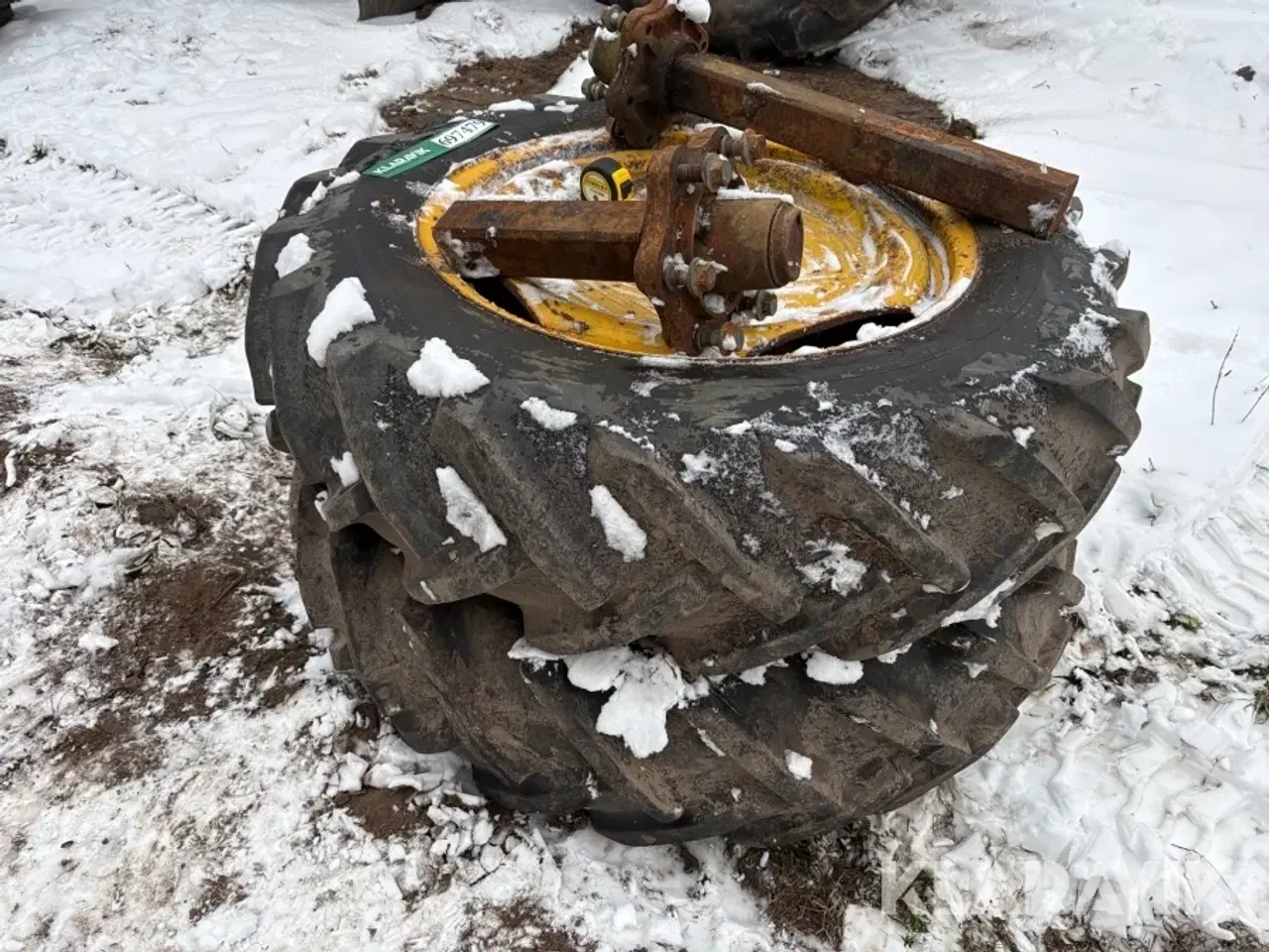Billede 2 - Dæk med nav Goodyear 2 styk