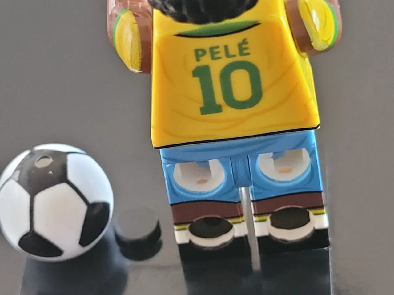 Billede 2 - Pele figur i samle sæt