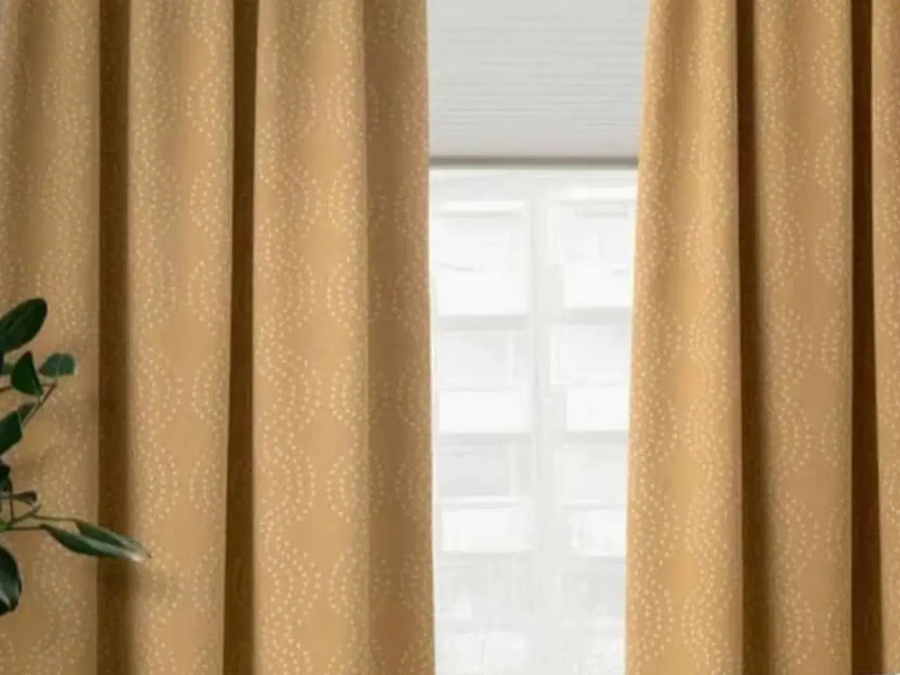 Billede 1 - Et sæt Praktrøllika mørklægningsgardiner fra Ikea 