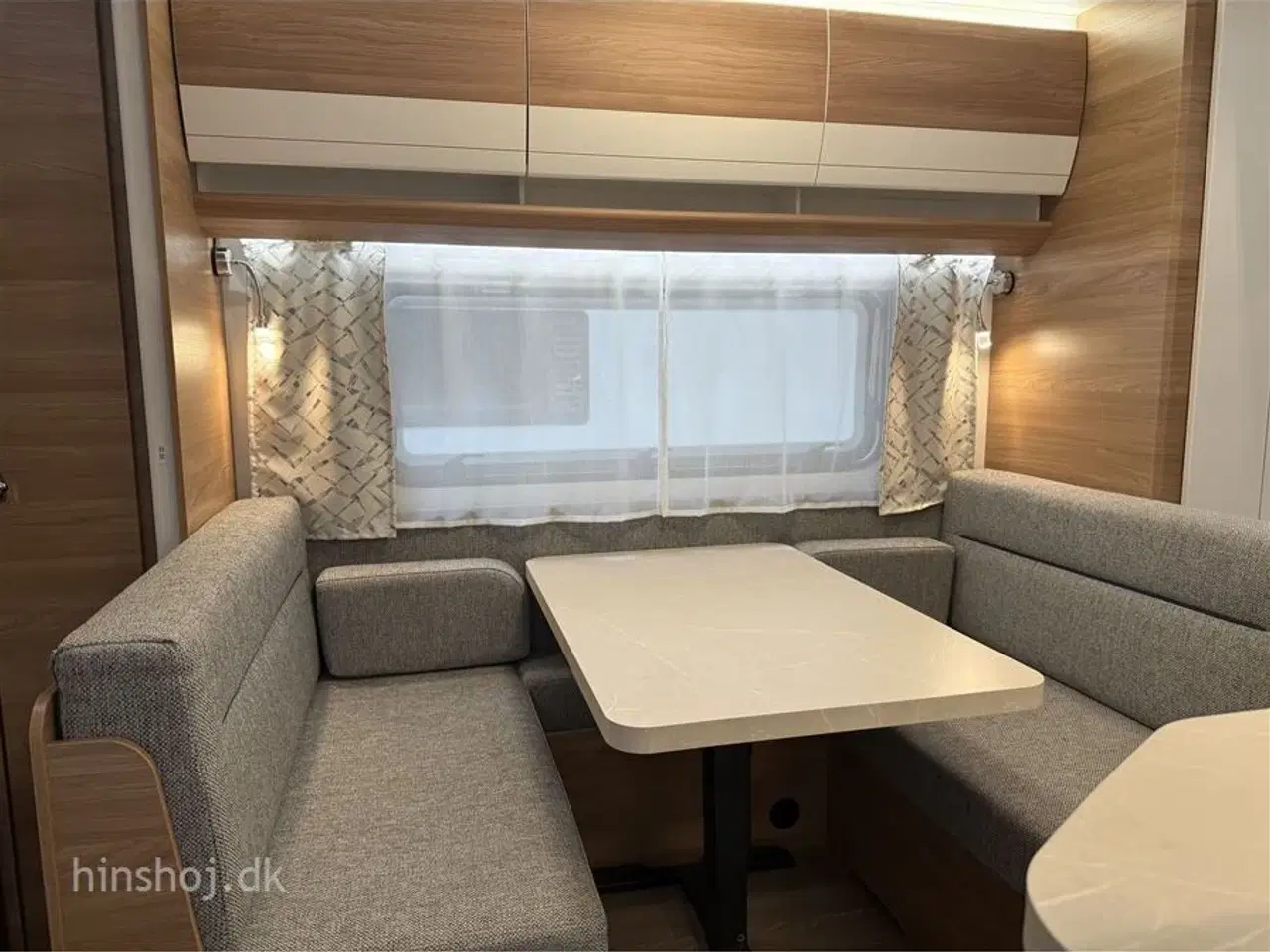Billede 11 - 2023 - Hobby De Luxe 540 KMFe   Dejlig køjevogn med 2 køjer og dobbeltseng fra Hinshøj Caravan A/S
